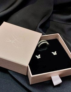 Pudełko prezentowe różowe iB diament